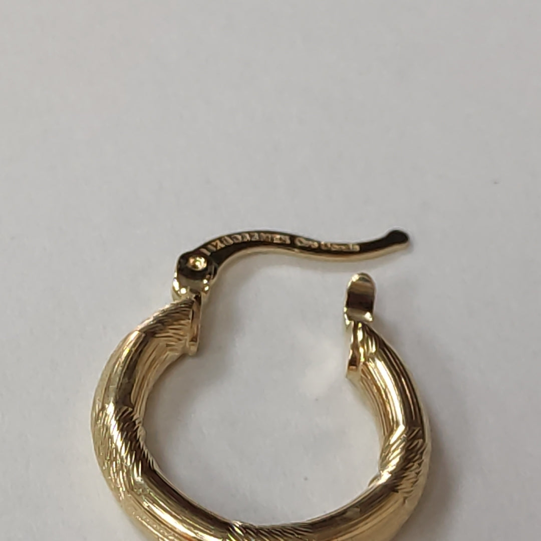 ARETES TEJIDO ARRACADAS CON DISEÑO 14K 2.6 GR (NUEVO)