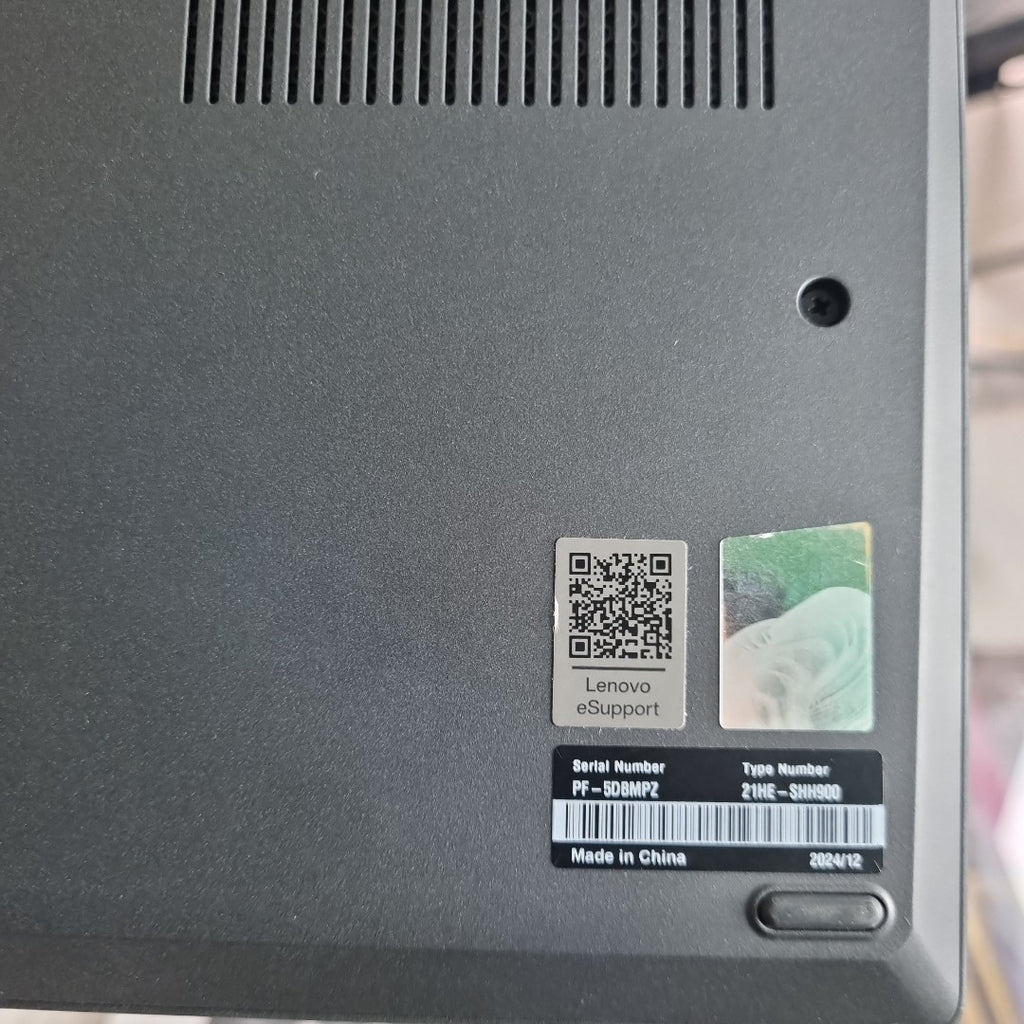 LAPTOP LENOVO THINKPAD T14 GEN 4 (2024) 512 GB SSD 16 GB RAM (SEMINUEVO)
