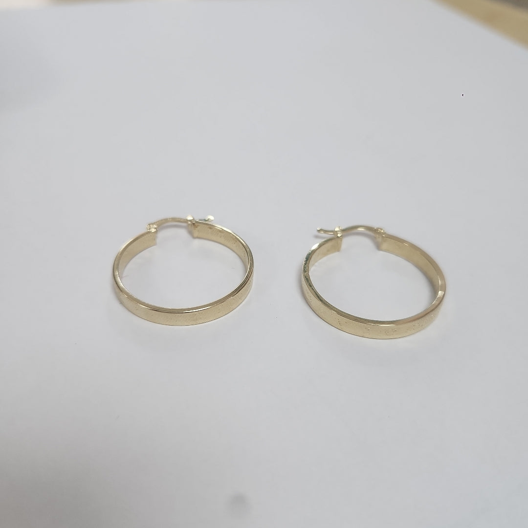 ARETES ARRACADAS TROQUELADA 14K 2.7 GR (NUEVO)