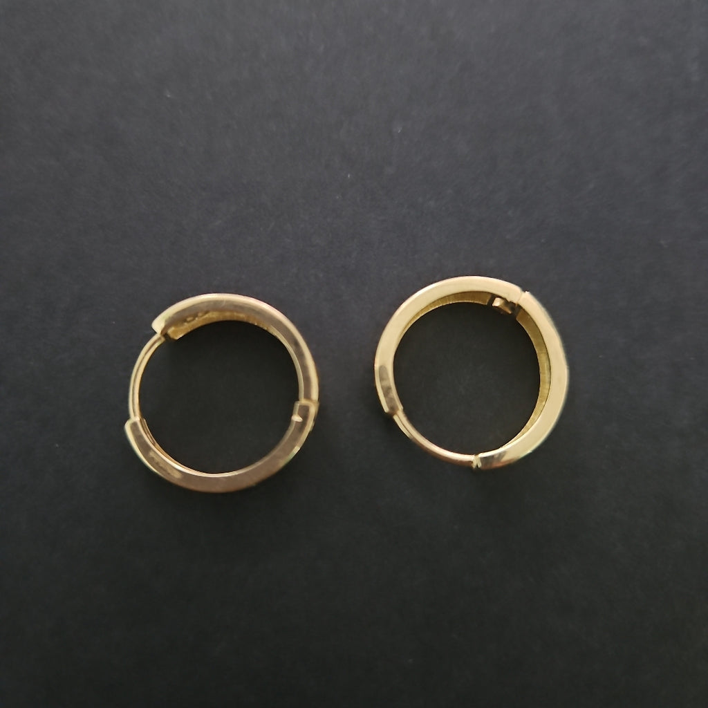 ARETES TEJIDO HUGGIES CON CIRCONIAS 14K 3 GR (NUEVO)