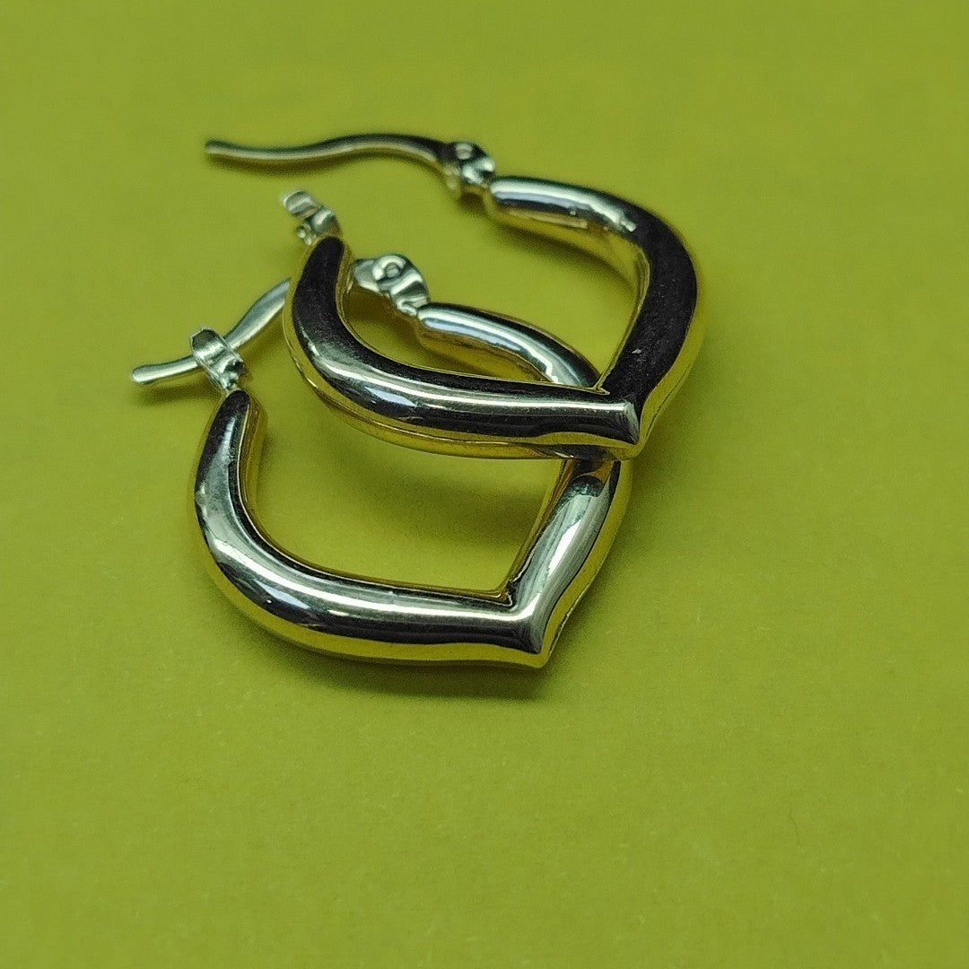 ARETES ARRACADAS 14K 2.1 GR (NUEVO)