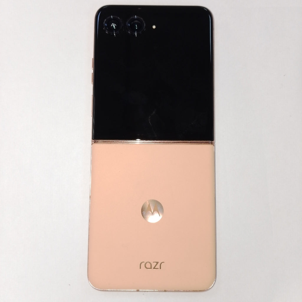 CELULAR MOTOROLA RAZR 50 ULTRA XT2451-3 (2024) 512 GB 12 GB RAM (SEMINUEVO)