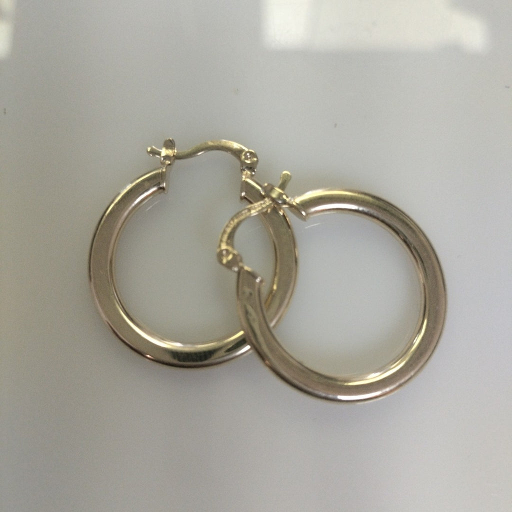 ARETES TEJIDO ARRACADA LISA 14K 2.1 GR (NUEVO)