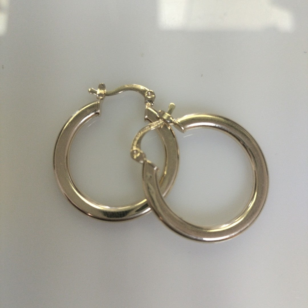 ARETES TEJIDO ARRACADA LISA 14K 2.1 GR (NUEVO)