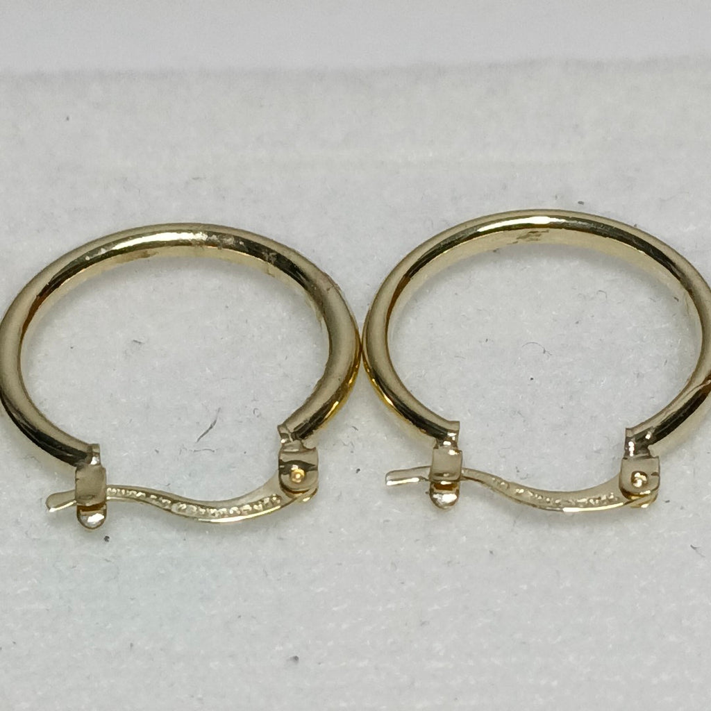 ARETES TEJIDO ARRACADAS LISAS 14K 1.1 GR (NUEVO)