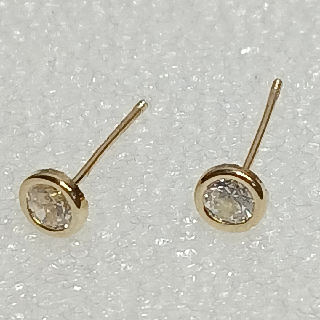 BROQUELES BROQUEL C CIRCONIA 14K 0.1501 GR (NUEVO)
