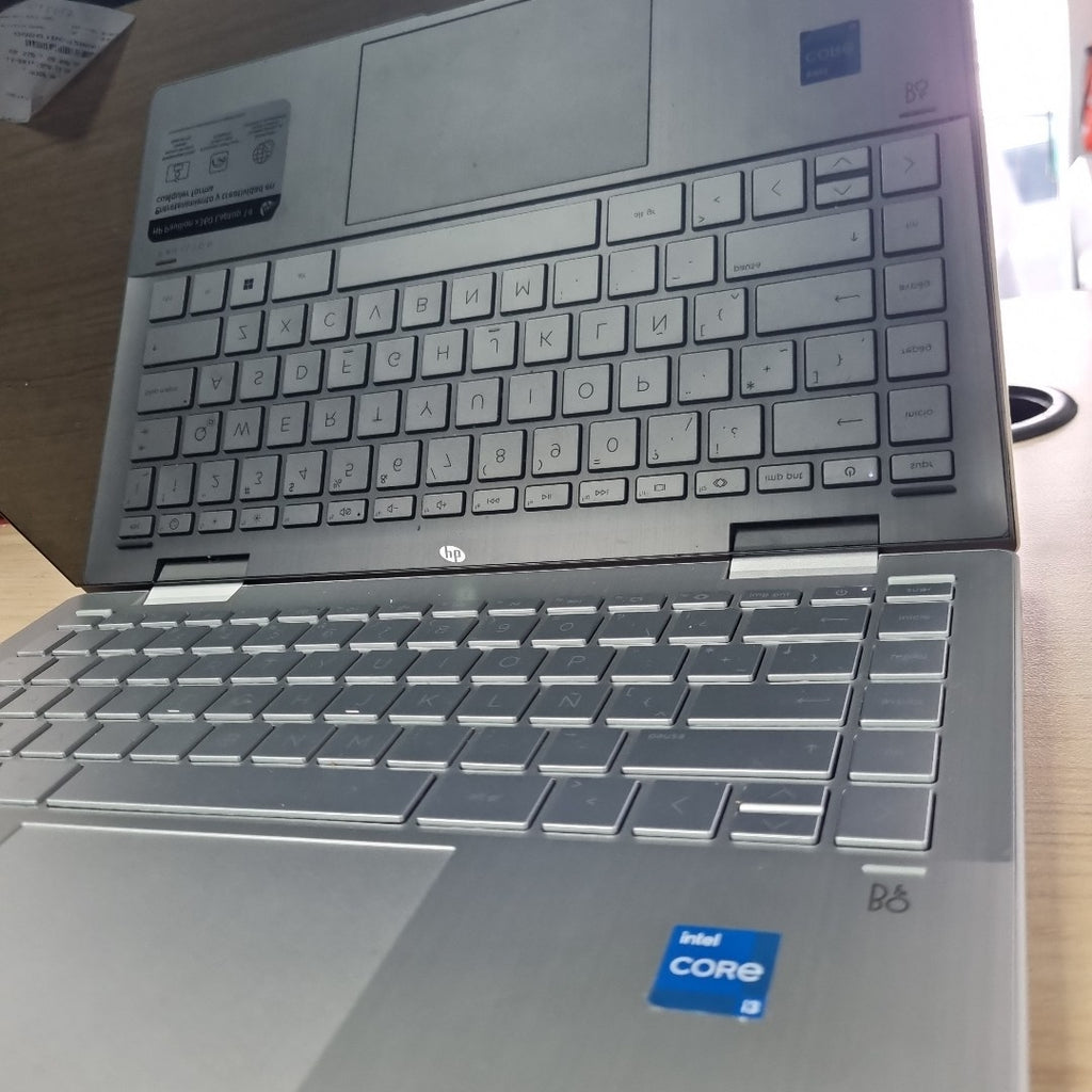 LAPTOP HP PAVILION X360 14-EK1013LA (2 EN 1) (2025) 512 GB SSD 8 GB RAM (SEMINUEVO)