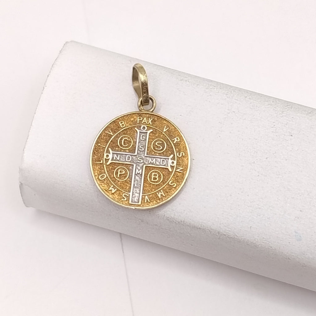 MEDALLA RELIGIOSA ORO 10 K 1.3 GRMS (SEMINUEVO)
