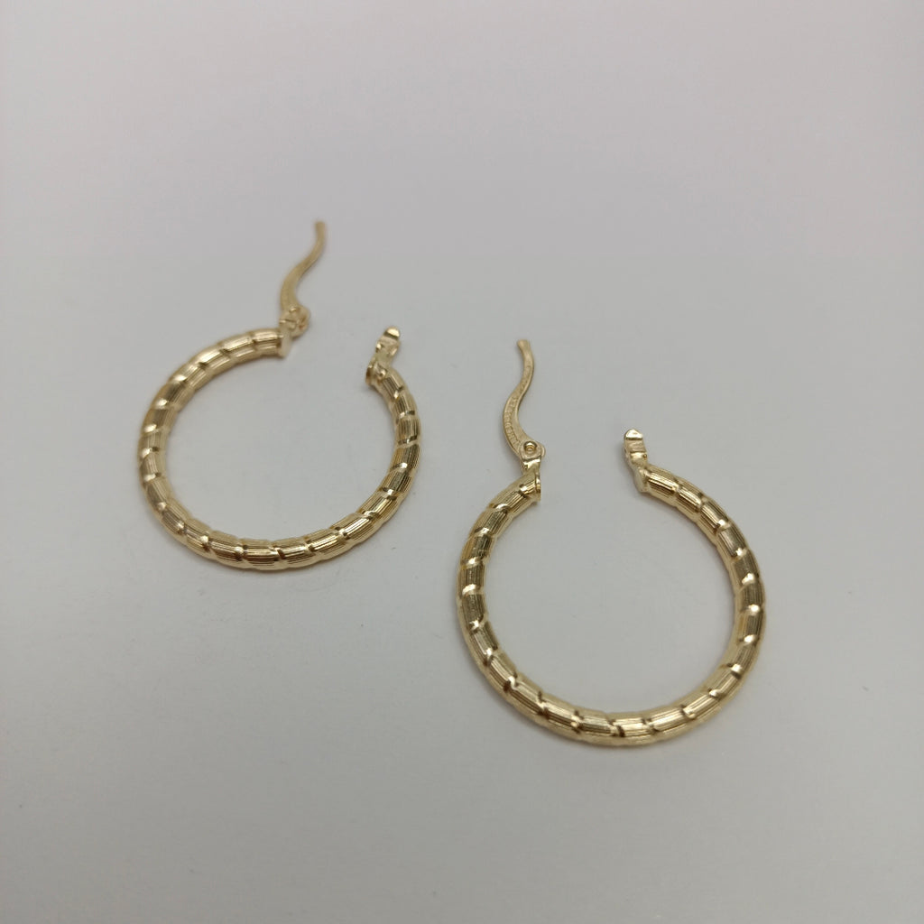 ARETES ARRACADAS LABRADAS 14K 3.3 GR (NUEVO)