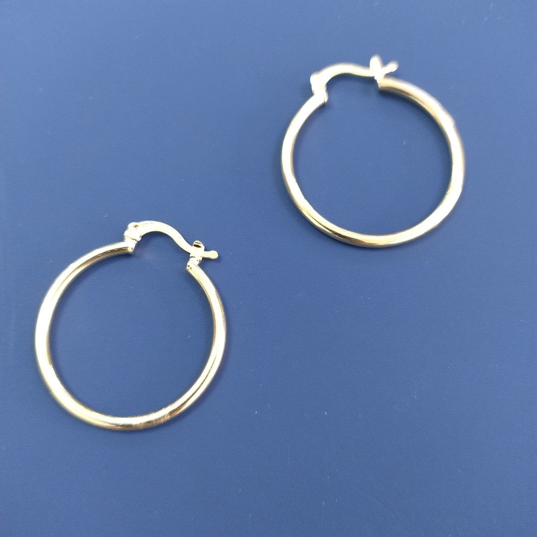 ARETES TEJIDO ARRACADAS LISAS 14K 1.5 GR (NUEVO)