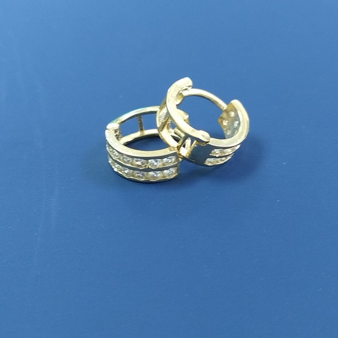 ARETES HUGGIES C CIRCONIAS 14K 1.7 GR (NUEVO)