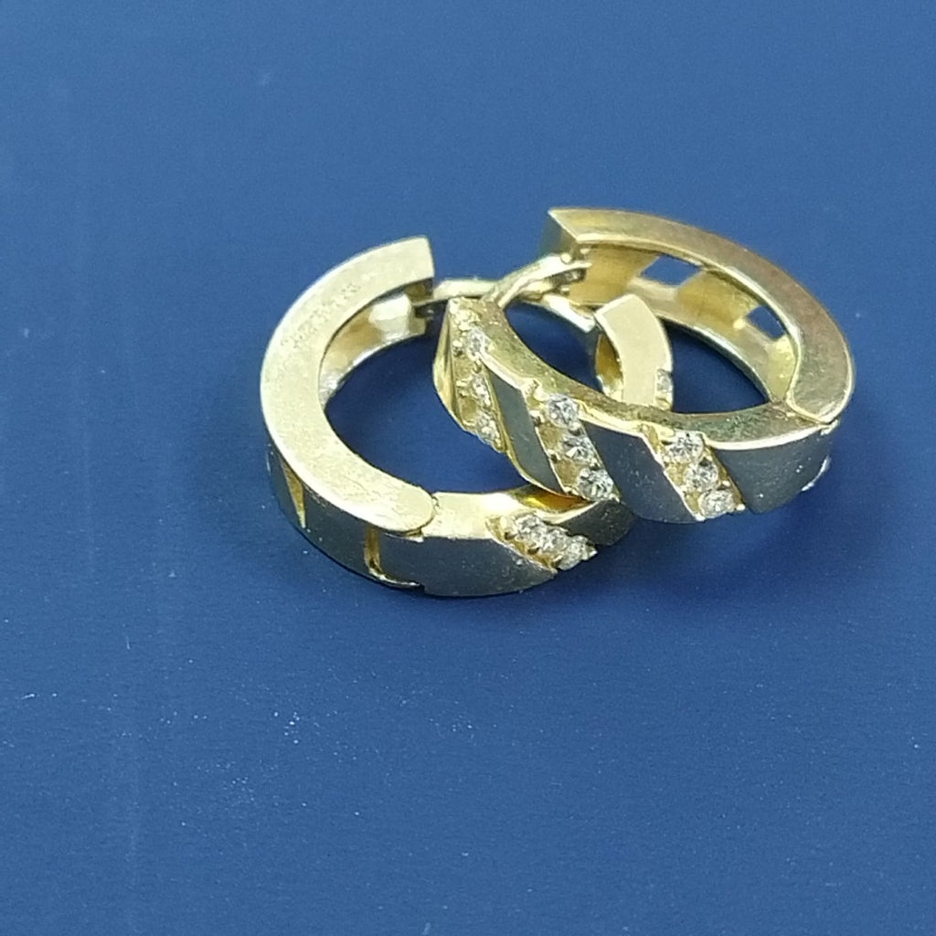 ARETES HUGGIES CON CIRCONIAS 14K 2.3 GR (NUEVO)