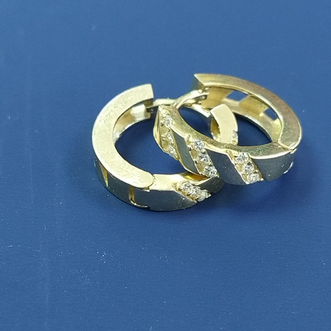 ARETES HUGGIES CON CIRCONIAS 14K 2.3 GR (NUEVO)