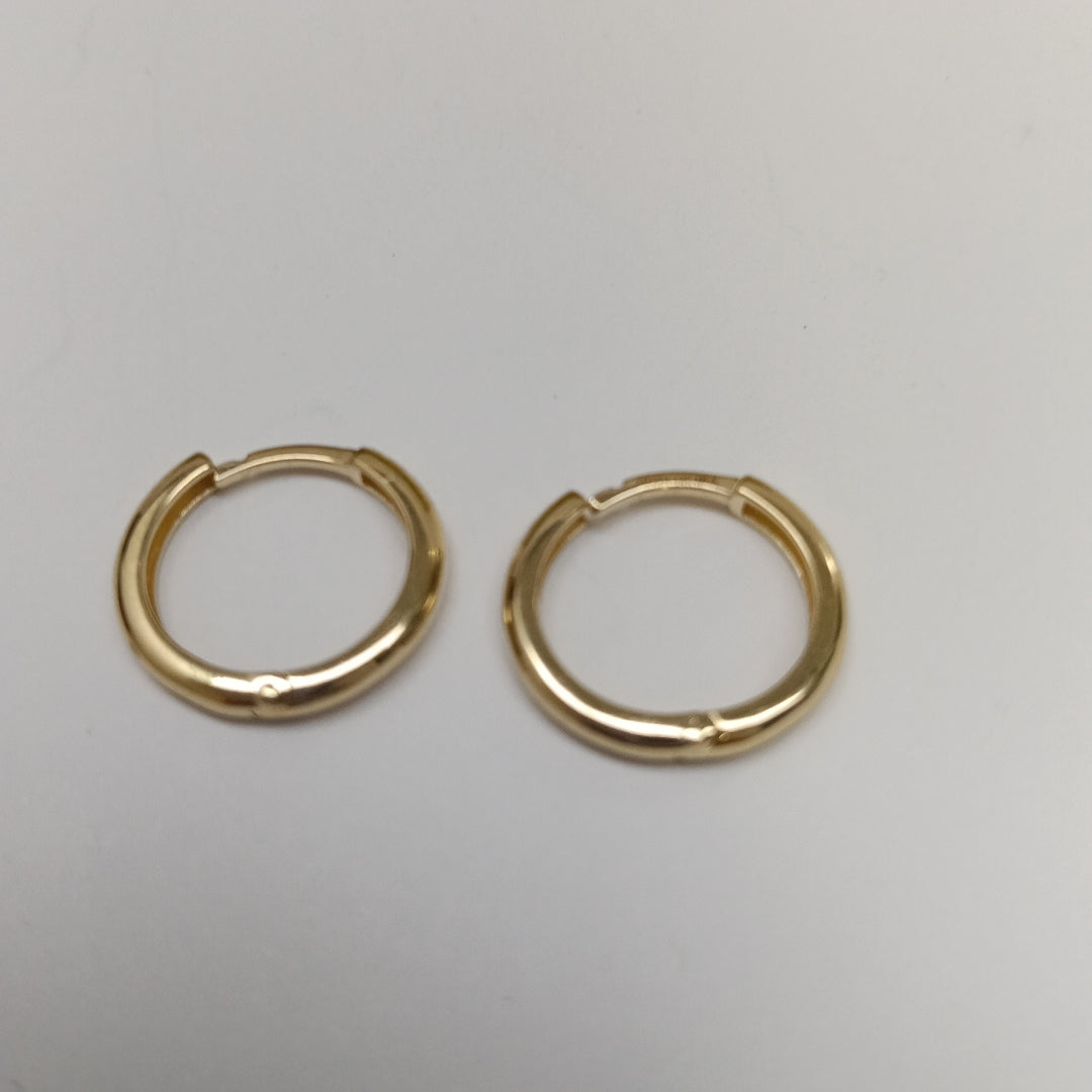 ARETES HUGGIES LISAS 14K 1.6 GR (NUEVO)