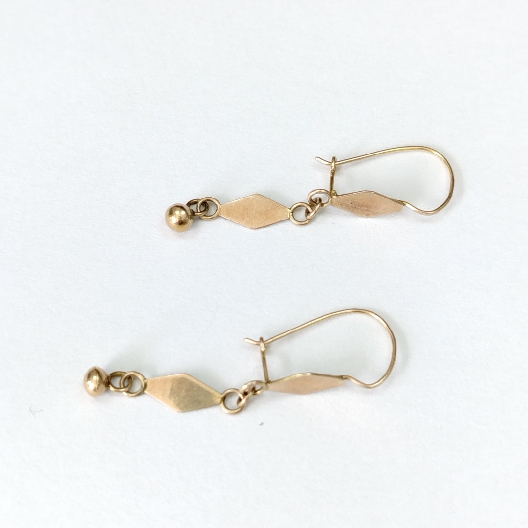 ARETES PAR ORO 8 K 1.2 GRMS (SEMINUEVO)