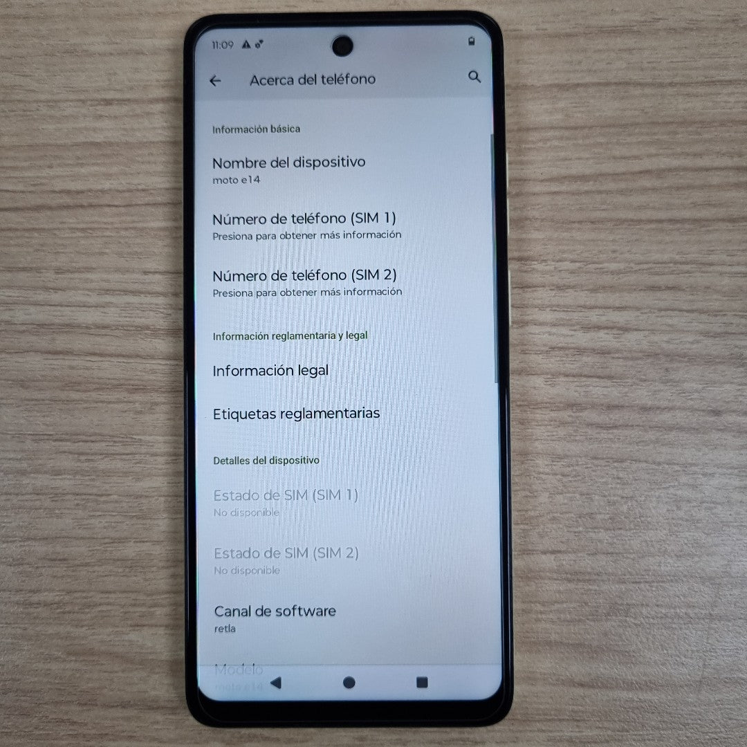 CELULAR MOTOROLA MOTO E14 XT2421-12 (2024) 64 GB 2 GB RAM (SEMINUEVO)