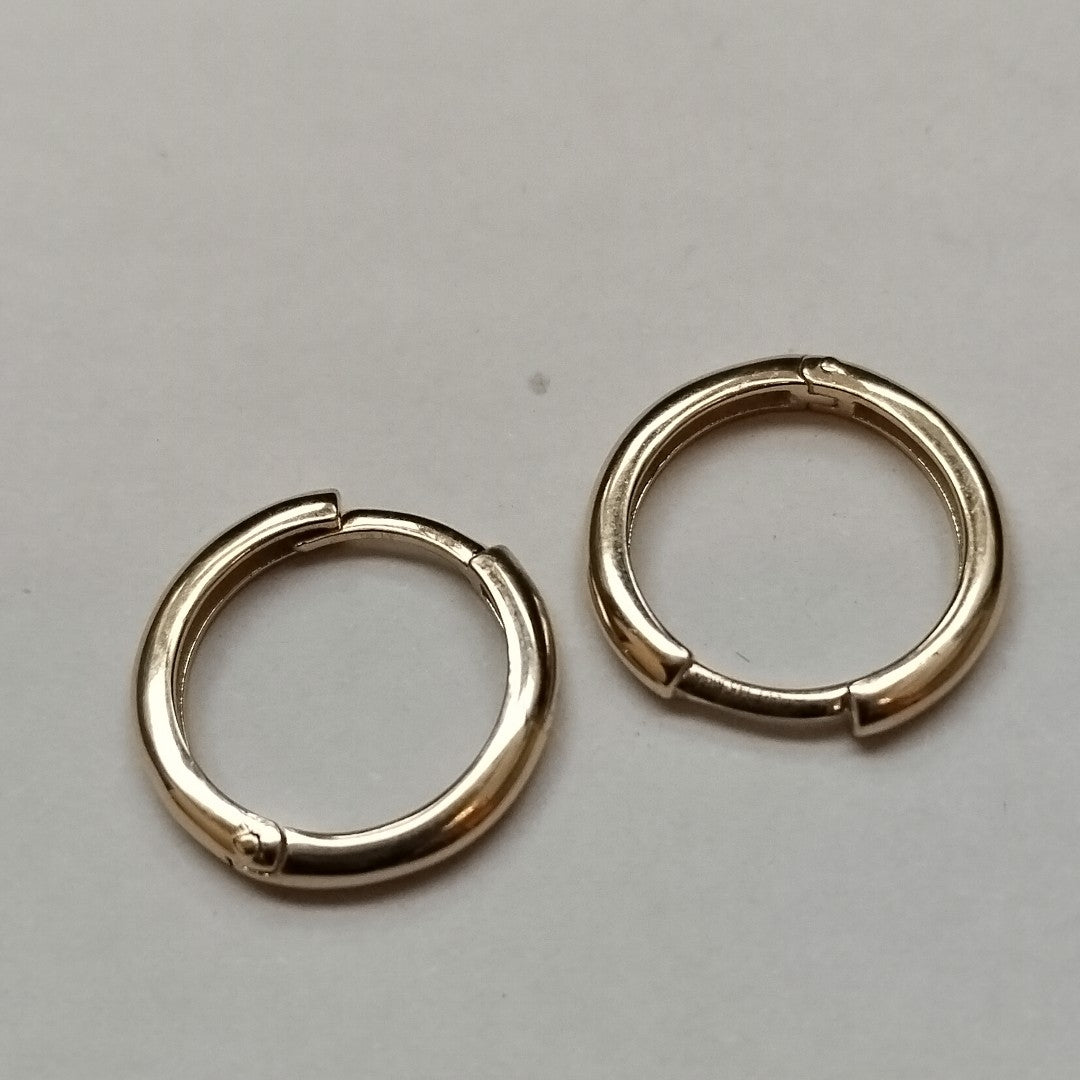 ARETES HUGGIES LISAS 14K 1.5 GR (NUEVO)