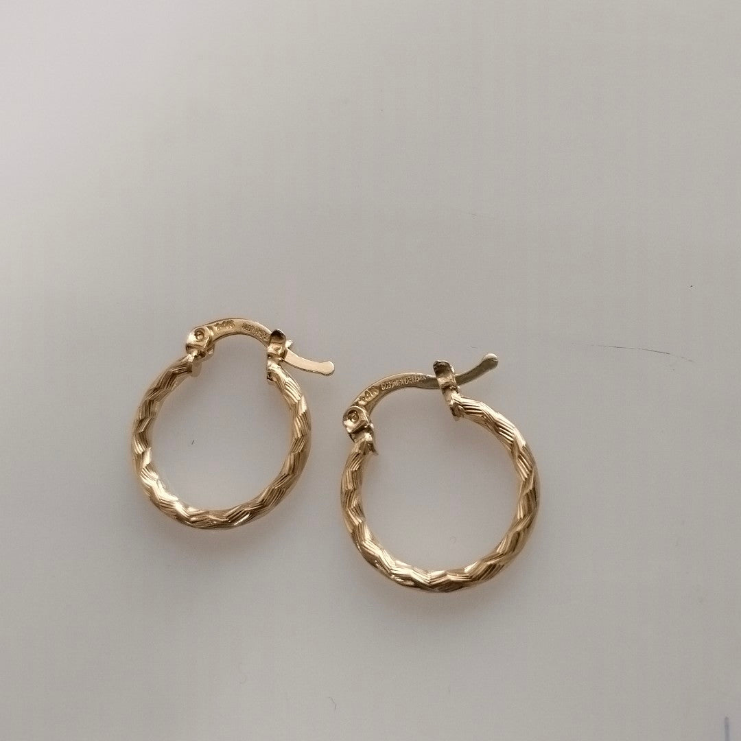 ARETES ARRACADAS TRENZADAS 14K 18 1.6 GR (NUEVO)