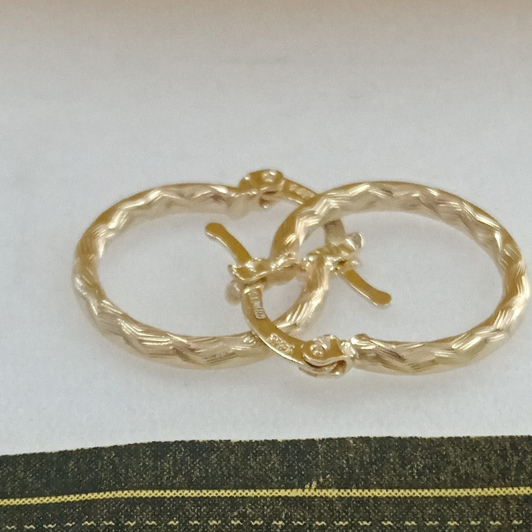 ARETES ARRACADAS TRENZADAS 14K 18 1.6 GR (NUEVO)
