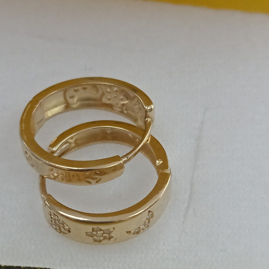 ARETES TEJIDO HUGGIES CON CIRCONIAS 14K 3 GR (NUEVO)