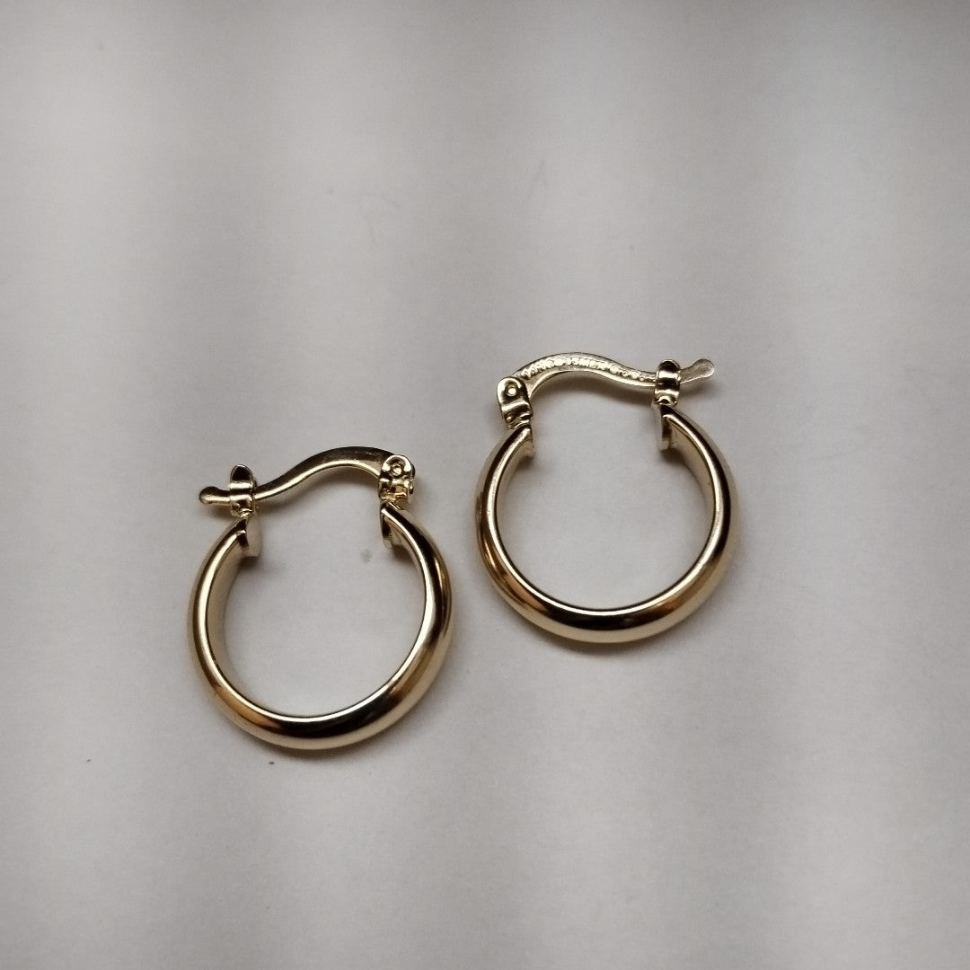 ARETES ARRACADA LISA 14K 1.7 GR (NUEVO)