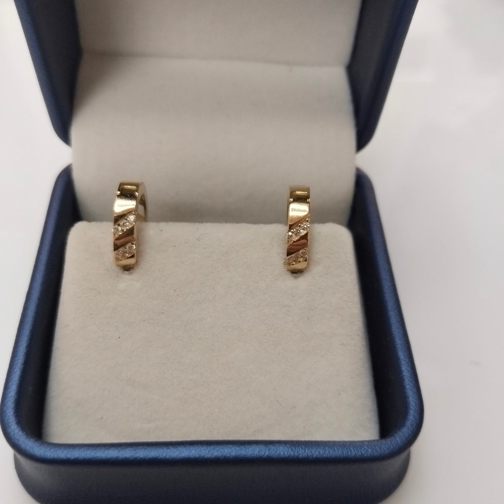 ARETES HUGGIES CON CIRCONIAS 14K 2.3 GR (NUEVO)