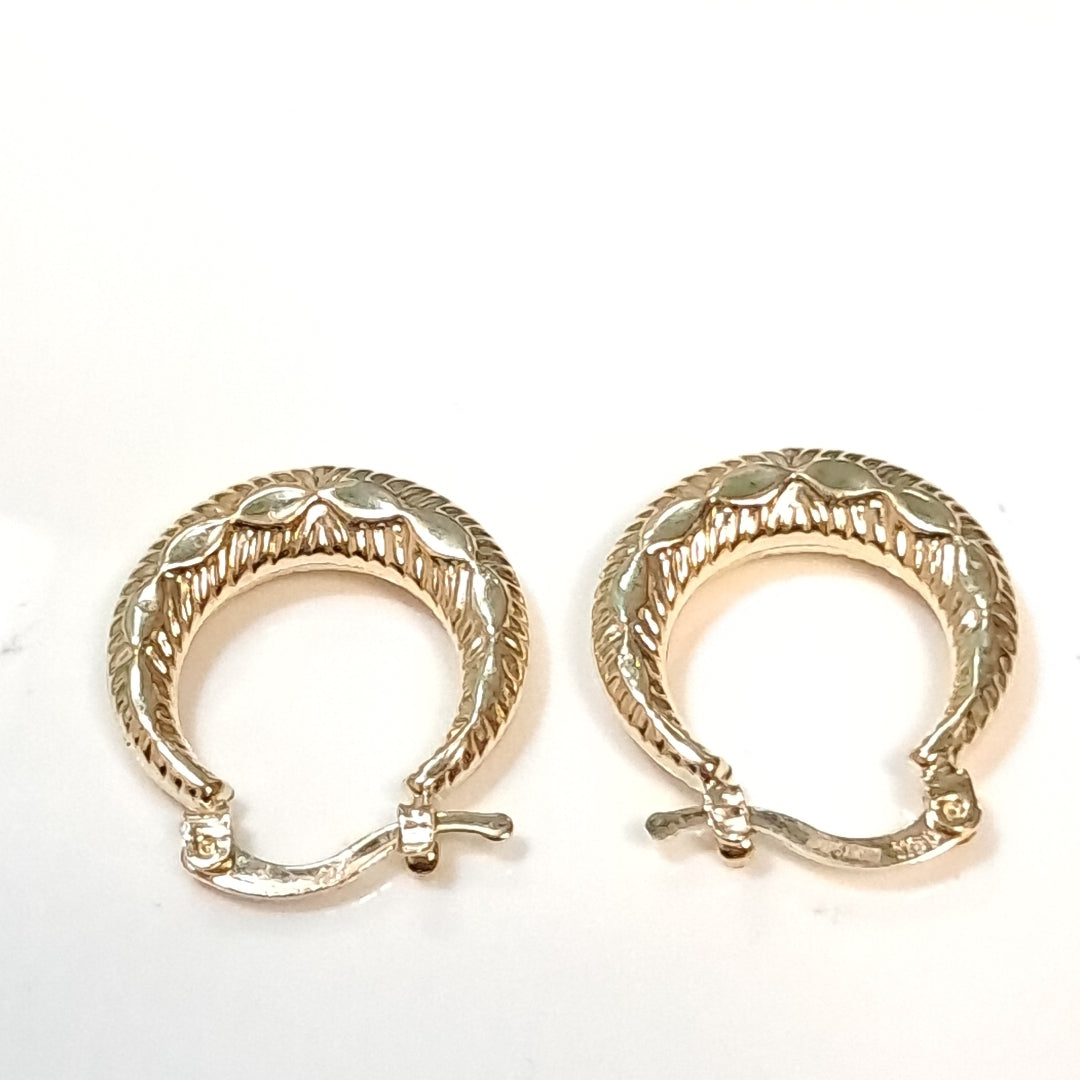 ARETES ARRACADAS HUECAS 14K 1.9 GR (NUEVO)