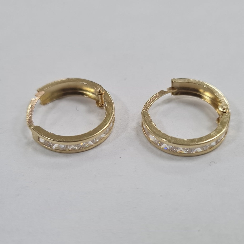 ARETES ARRACADAS C CIRCONIAS 10K 1.4 GR (NUEVO)