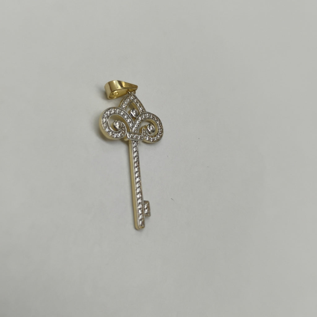 DIJE LLAVE C CIRCONIAS 14K 1.6 GR (NUEVO)