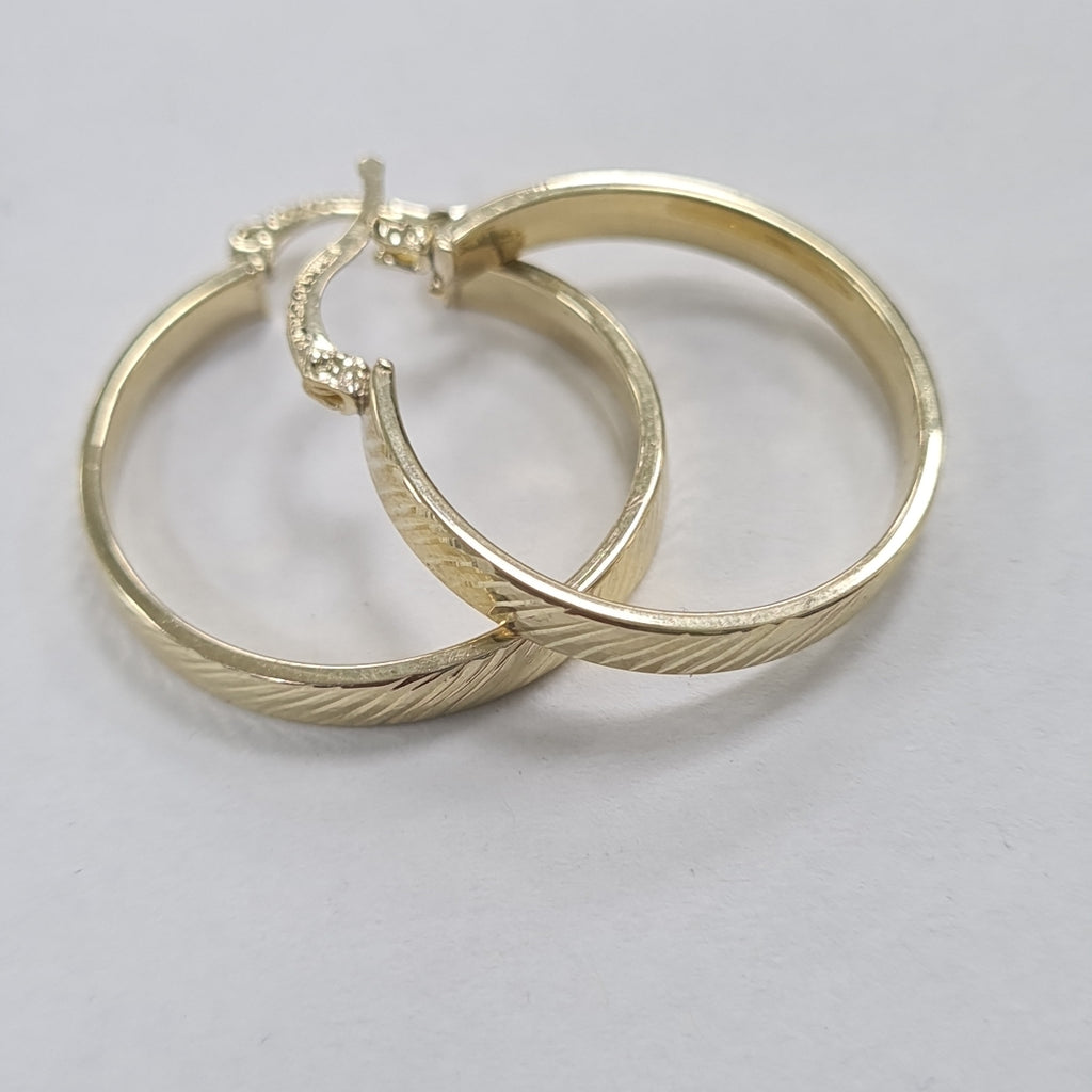 ARETES ARRACADA ASTRIADA 10K 2.4 GR (NUEVO)