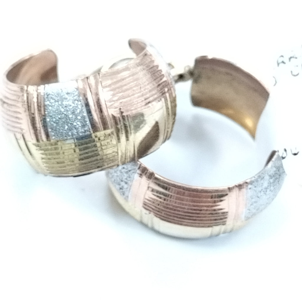 ARRACADAS PAR ORO,ORO COMBINADO 10 K 2,90 GRMS (SEMINUEVO)