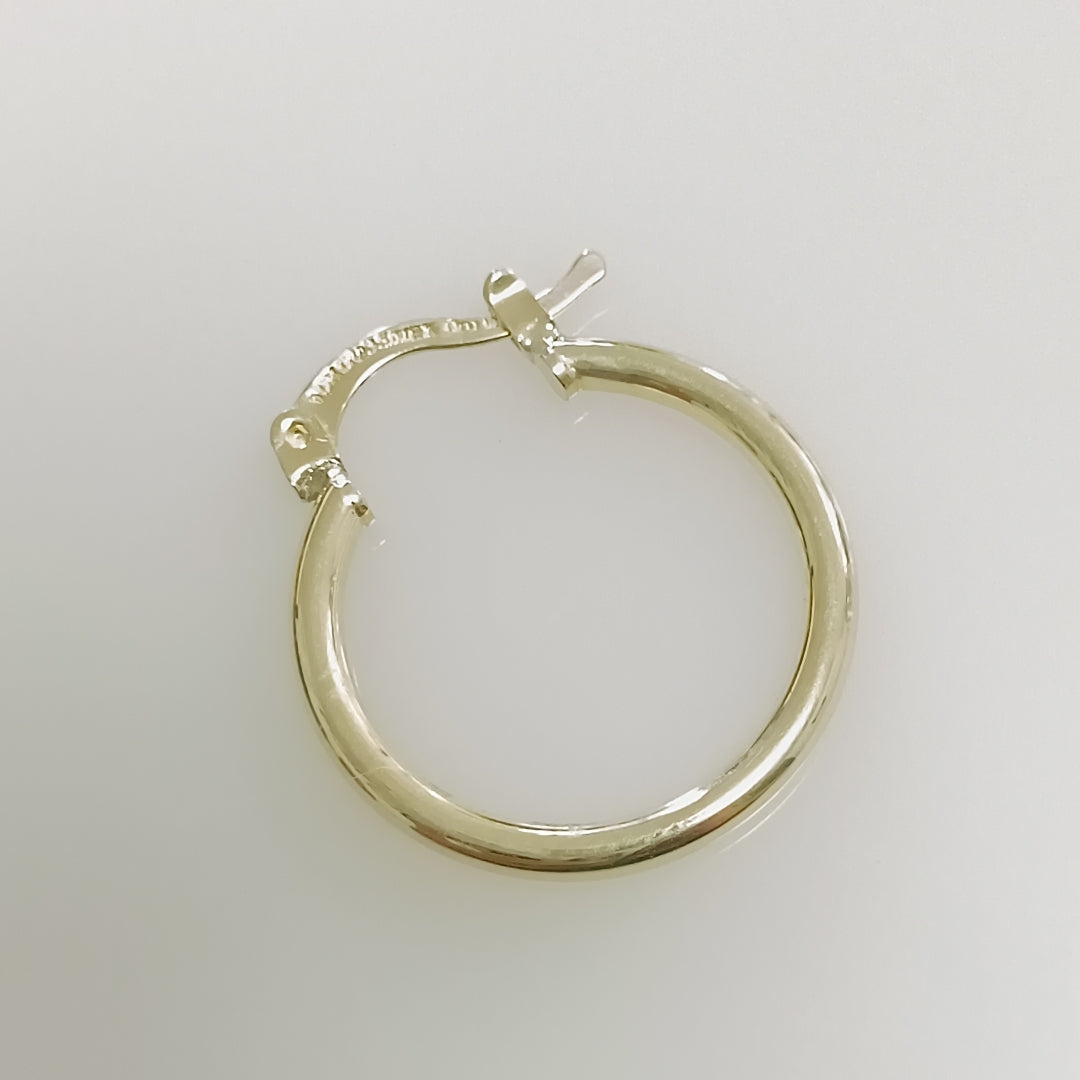 ARETES TEJIDO ARRACADAS LISAS 14K 1.2 GR (NUEVO)