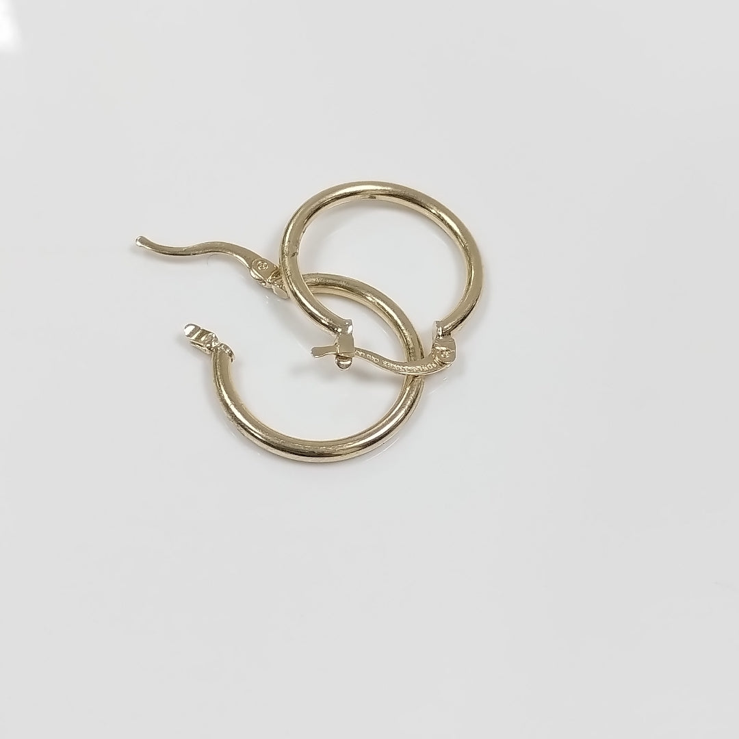 ARETES TEJIDO ARRACADAS LISAS 14K 1.2 GR (NUEVO)