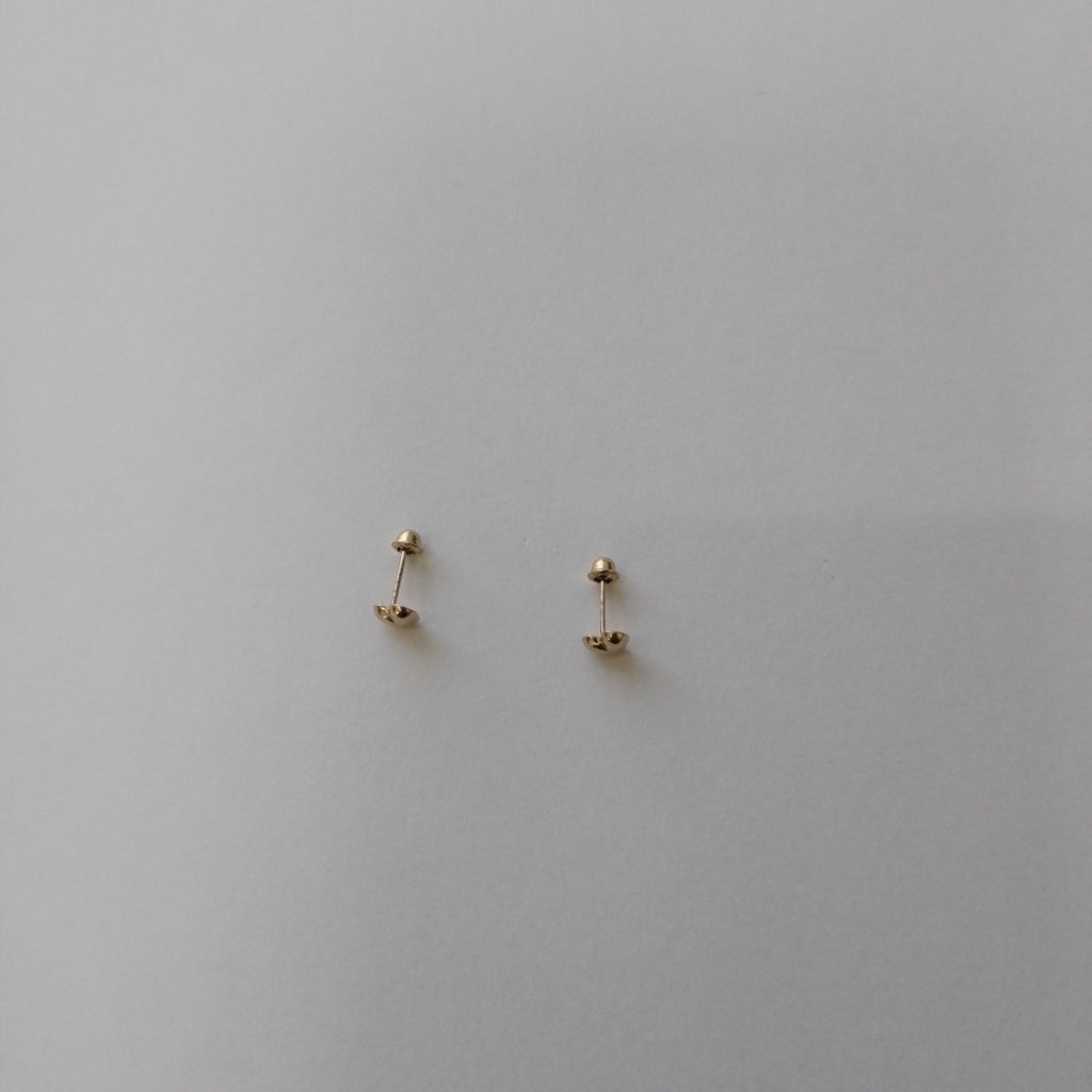 BROQUELES BROQUEL FIG CORAZON LISO 14K 0.1987 GR (NUEVO)