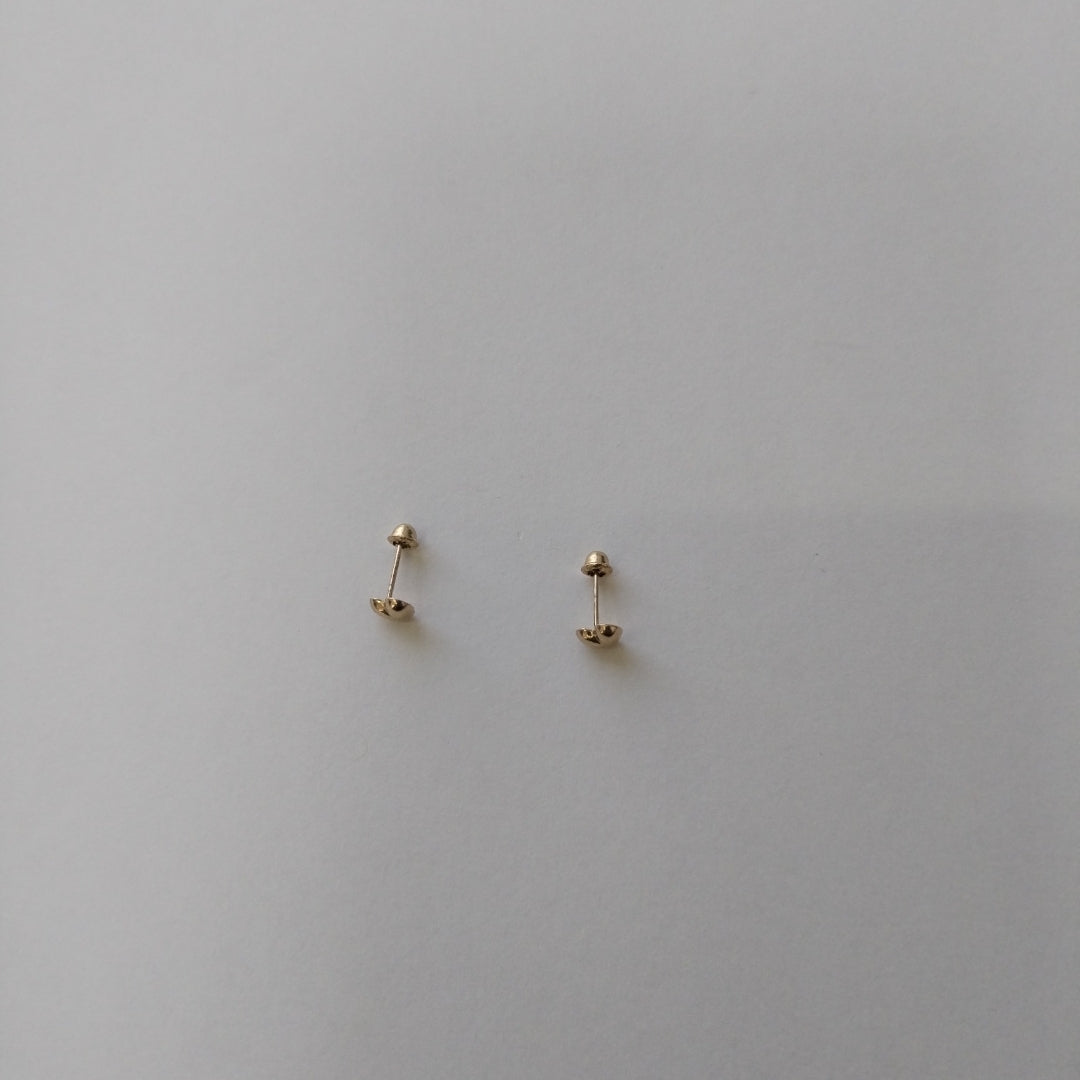 BROQUELES BROQUEL FIG CORAZON LISO 14K 0.1987 GR (NUEVO)