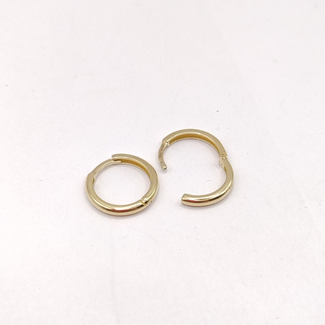 ARETES HUGGIES LISAS 14K 1.5 GR (NUEVO)