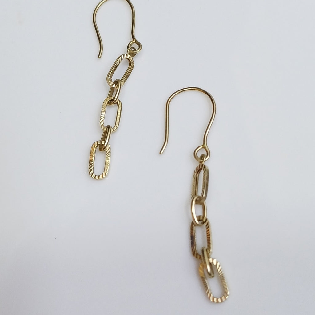 ARETES PAR ORO 14 K 1,90 GRMS (SEMINUEVO)