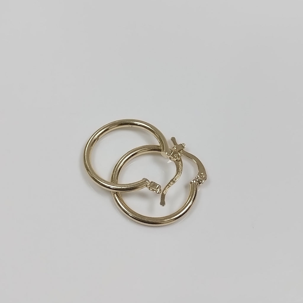 ARETES TEJIDO ARRACADAS LISAS 14K 1.1 GR (NUEVO)