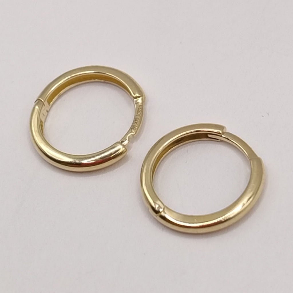 ARETES HUGGIES LISAS 14K 1.4 GR (NUEVO)