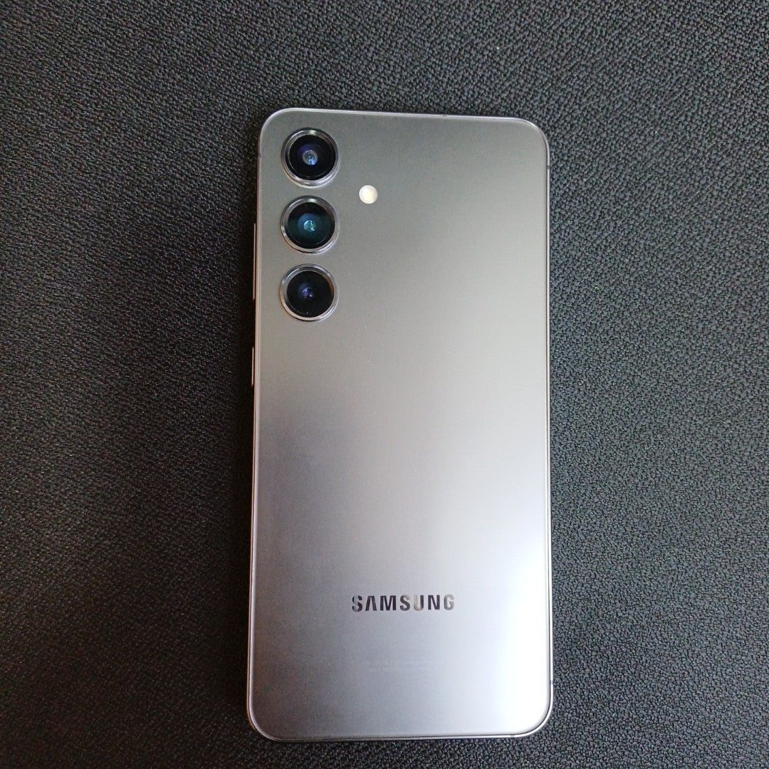 CELULAR SAMSUNG GALAXY S24 SM-S921B (2024) 128 GB 8 GB RAM (SEMINUEVO)