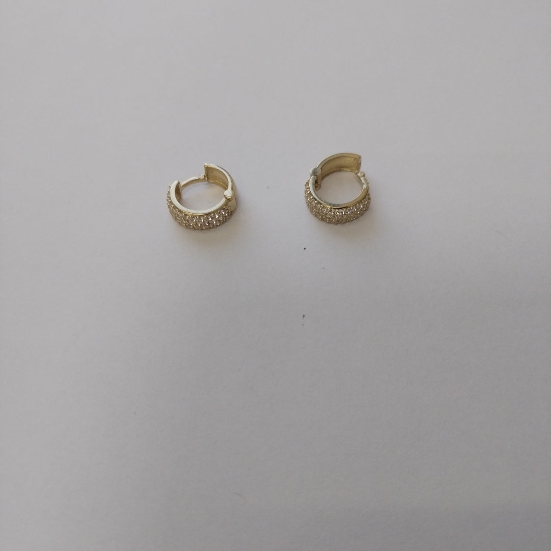 ARETES HUGGIE CON CIRCONIAS 14K 2.1 GR (NUEVO)