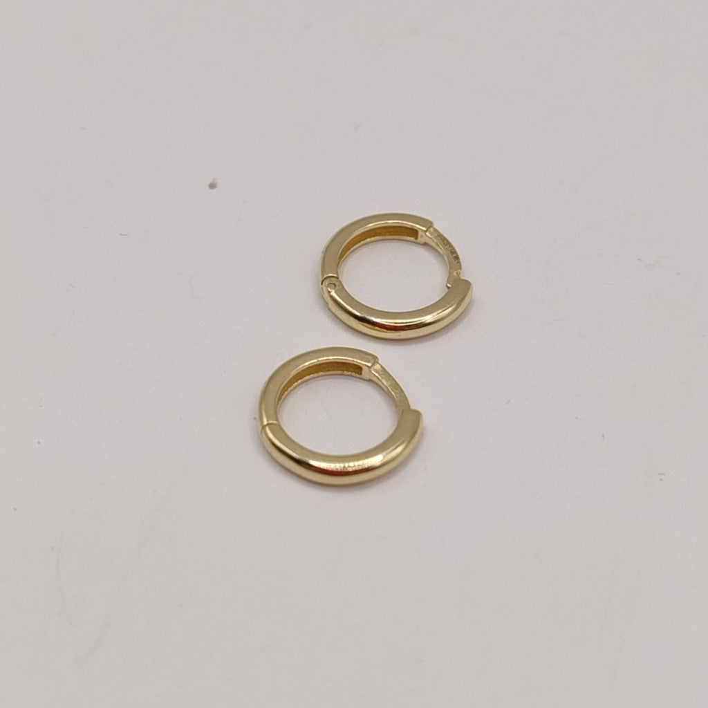 ARETES HUGGIES LISAS 14K 1.3 GR (NUEVO)