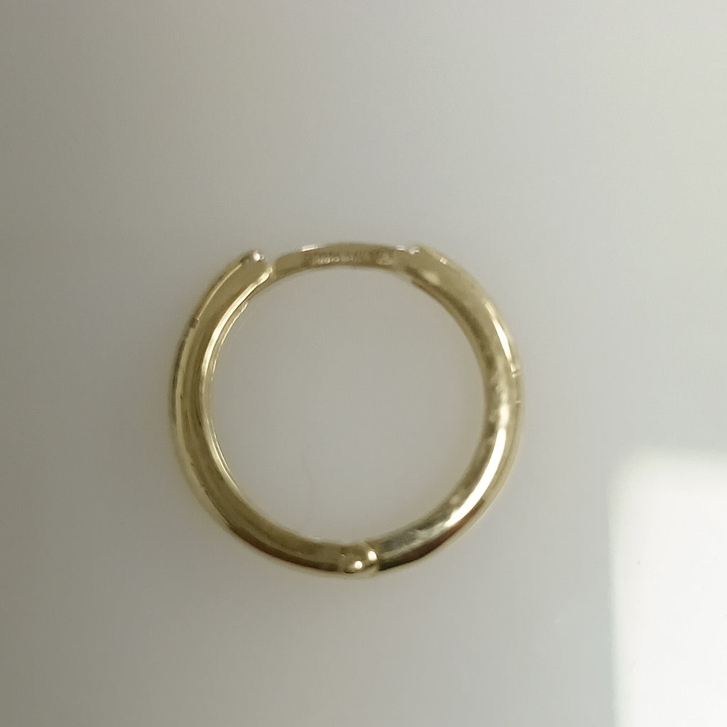 ARETES HUGGIES LISAS 14K 1.6 GR (NUEVO)