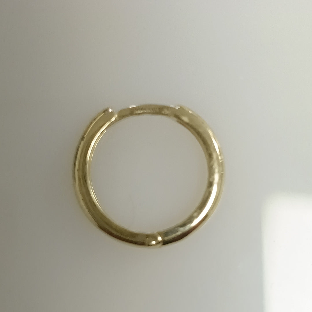 ARETES HUGGIES LISAS 14K 1.6 GR (NUEVO)
