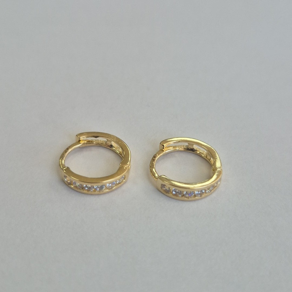 ARETES HUGGIES C CIRCONIA 14K 1.2 GR (NUEVO)