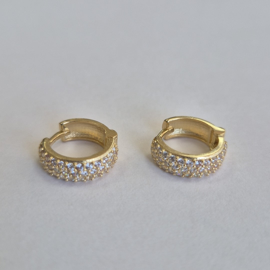 ARETES HUGGIE CON CIRCONIAS 14K 2 GR (NUEVO)