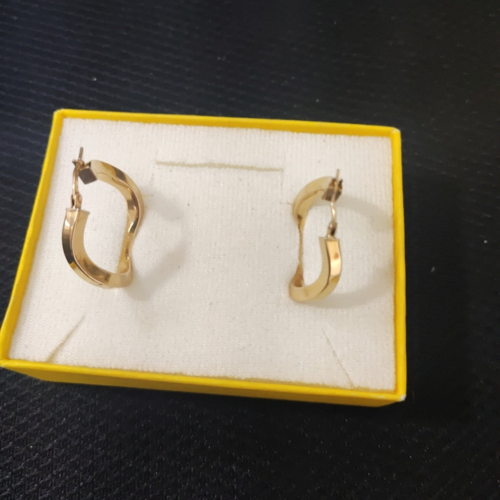 ARRACADAS PAR ORO 14 K 4.3 GRMS (SEMINUEVO)