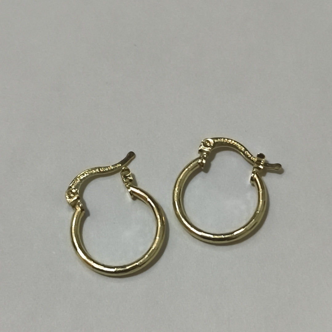 ARETES ARRACADAS ESTRIADAS 14K 1.4 GR (NUEVO)