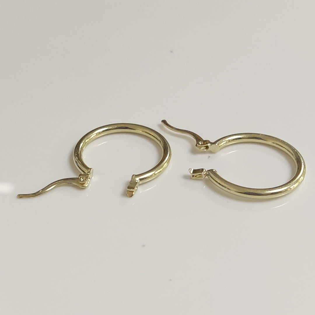 ARETES TEJIDO ARRACADAS LISAS 14K 1.2 GR (NUEVO)