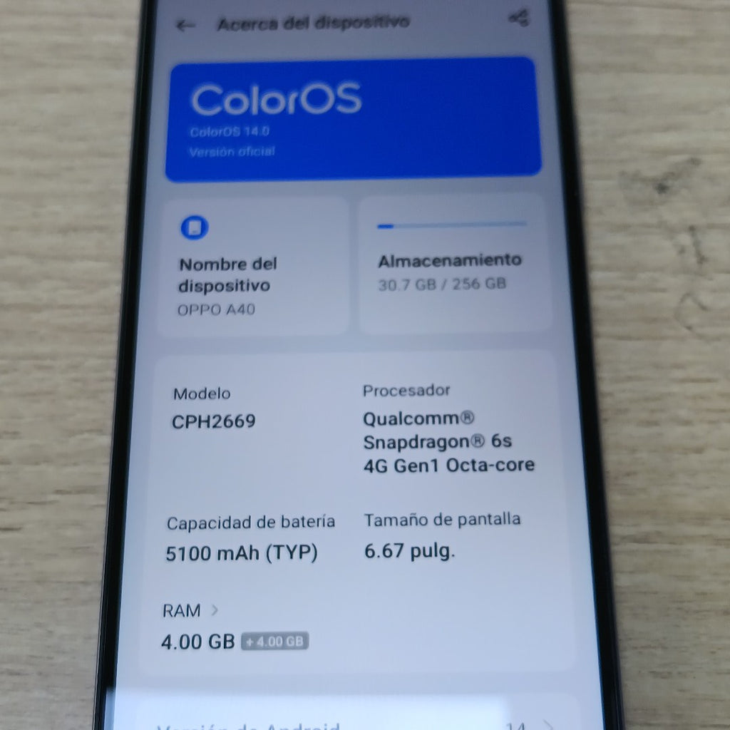 CELULAR OPPO A40 CPH2669 (2024) 256 GB 4 GB RAM (SEMINUEVO)